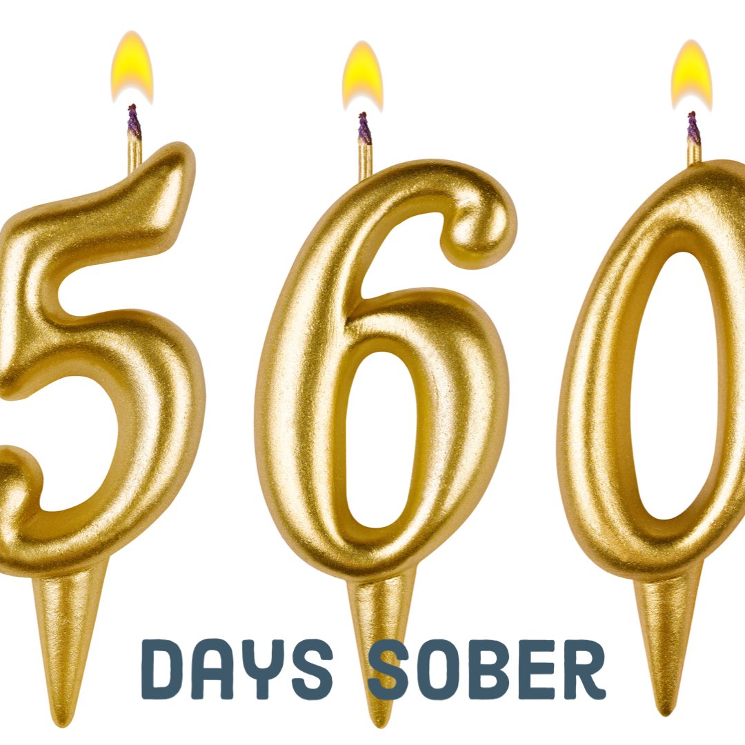 When I started my journey I was terrified it wouldn't work. Why would it? It hadn't stuck before? . I am so grateful to the lovely friends who have helped me get this far @hola_sober
#recoveryposse #sobriety #soberlife #dryjanuary2023 #sobrietyrocks #sobercurious #soberuk