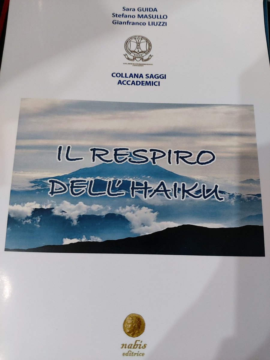 Saraguidautore's tweet photo. Novità!!
Il respiro dell'haiku, saggio accademico pubblicato con l'Università Internazionale Isfoa
#poesia #haiku https://t.co/GdF6Zx4tmb