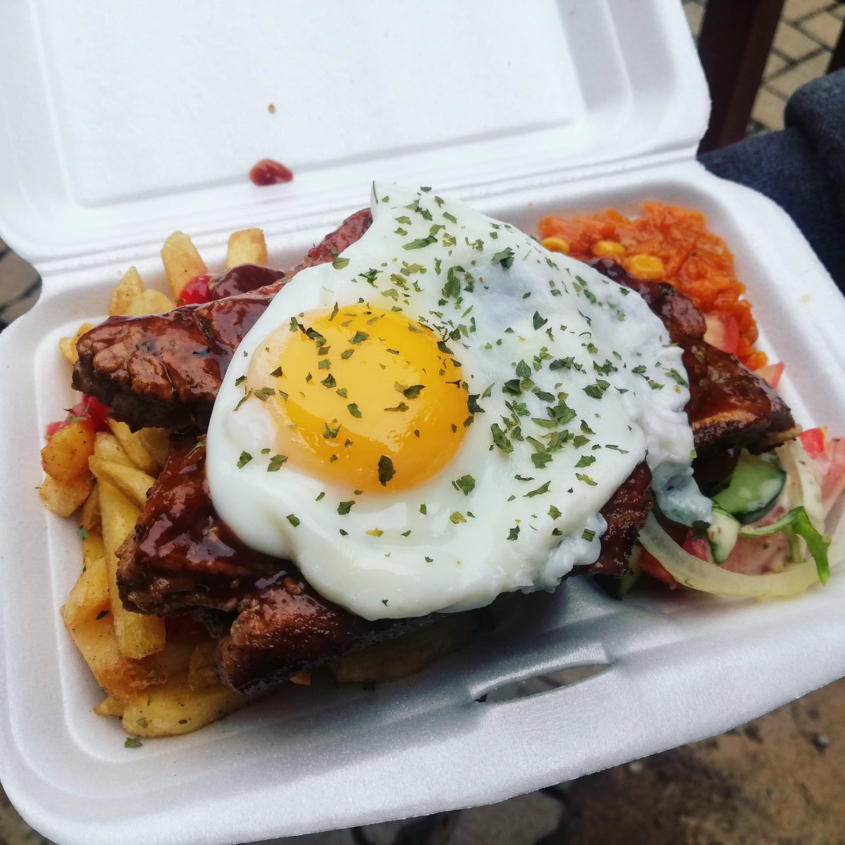 forkit_eatup's tweet photo. Menu from 1st of January till the 5th

Call/whatsapp 0715858089 to place your orders

📌 5703/13 Zulu Street, Lynnville Emalahleni 1039, Mpumalanga

Open till 10pm https://t.co/USZfraQaJo