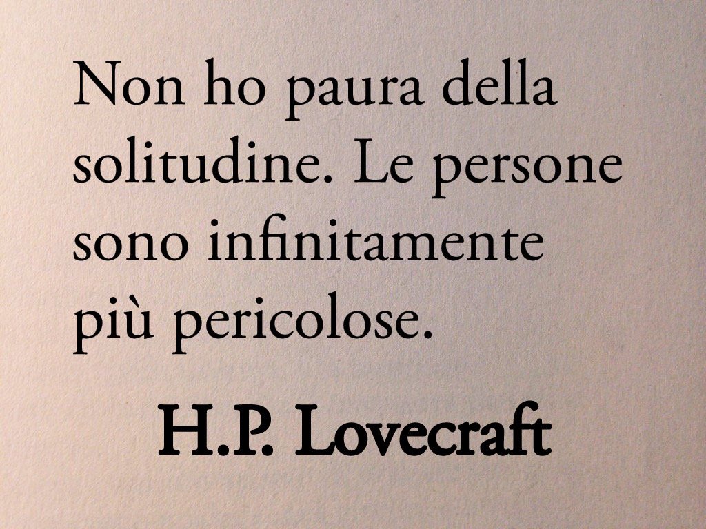 Poesiaitalia's tweet photo. Immenso Lovecraft 📚 https://t.co/O4qaWHtmXJ