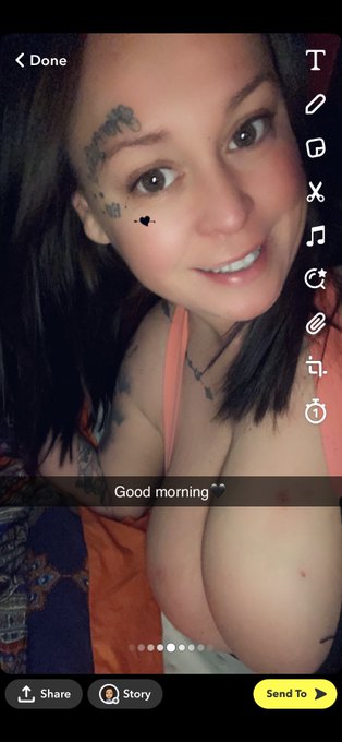 Good morning.🖤 https://t.co/KuWgNrZaCU https://t.co/CBkChYkVKZ