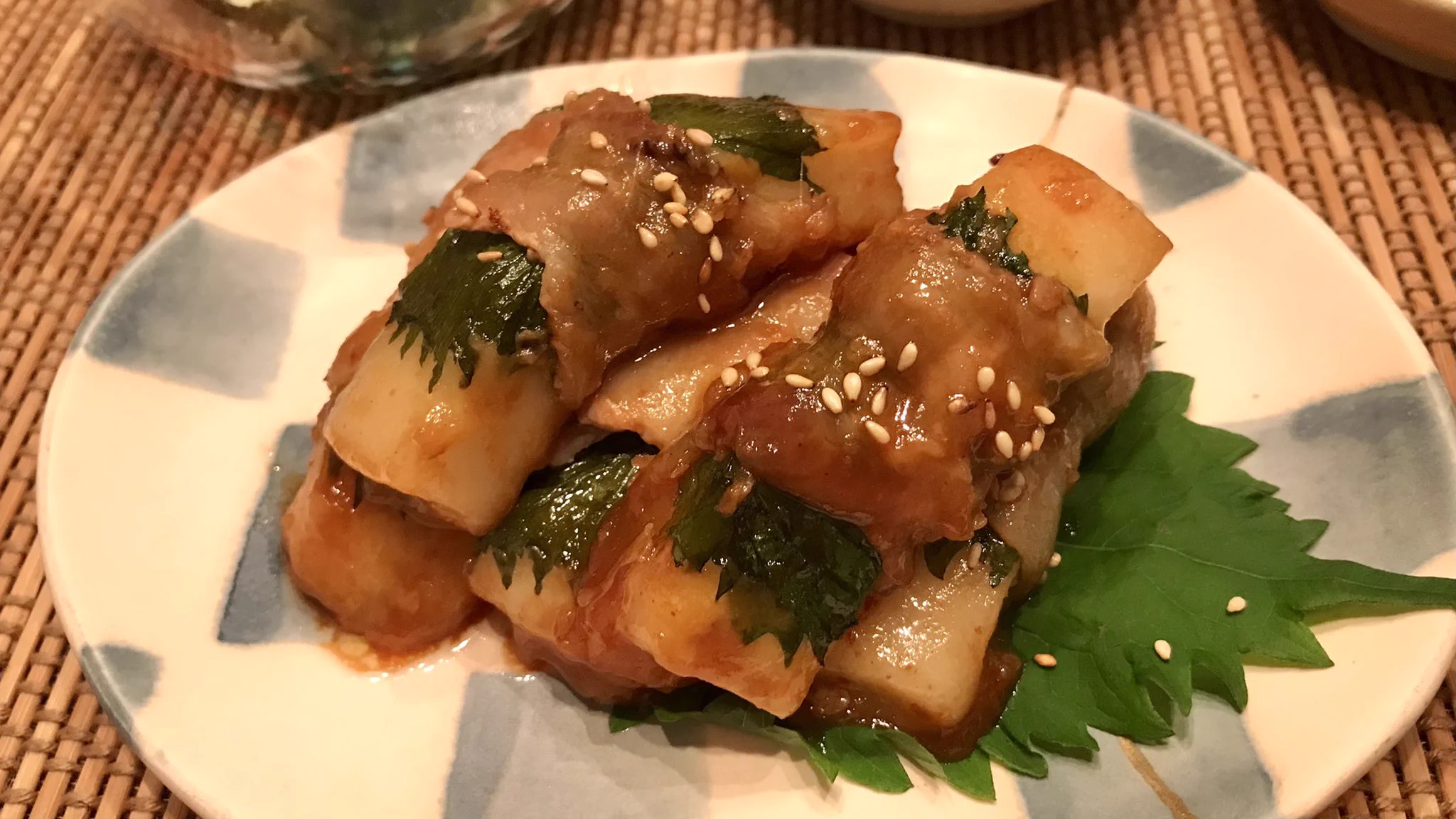 お正月に余りがちな『お餅』が絶品料理に大変身！『照り焼き餅チーズシソ豚』