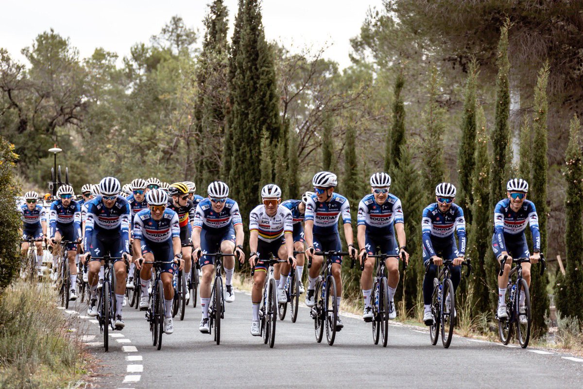 Only a couple of days left until the first big event of this year: the Soudal Quick-Step Family Day 😃 Get your tickets fast and come to @Plopsa De Panne this Friday, to meet our riders 💥 plopsa.be/SOUDALQUICKSTEP Photo: @BeelWout