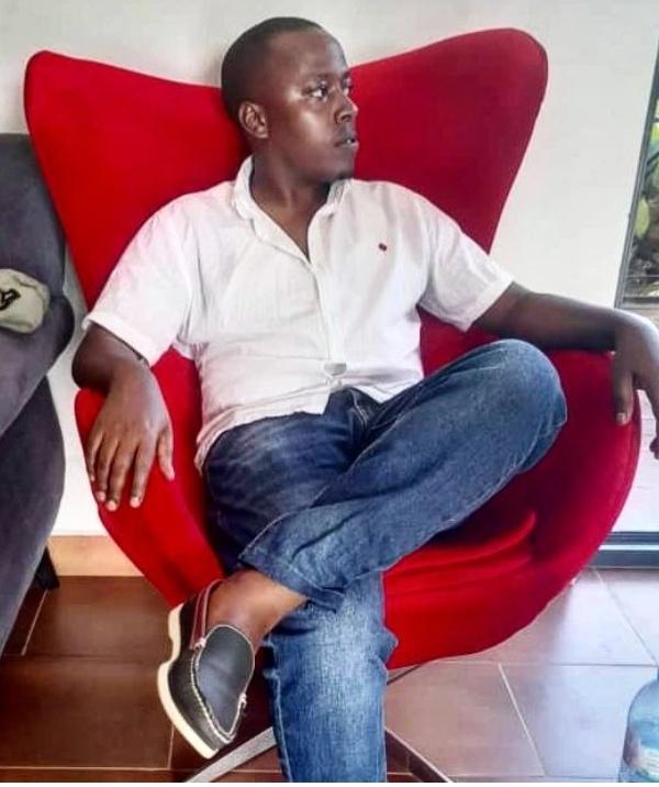 MugashoJr1's tweet photo. Happy Earthstrong to me, I celebrate me*. 🍾 🎂 🍻 . https://t.co/zWvJ1IN4CB