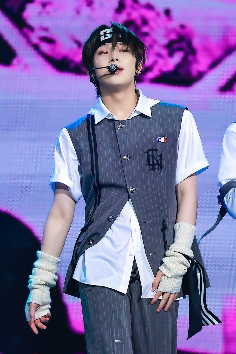 softlysunoo's tweet photo. this fansite photo of kim sunoo ?? 😵‍💫 https://t.co/PTXEkGq7j7