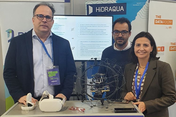 veolia_cv's tweet photo. #InnTechDay | @infoHIDRAQUA y @dinapsis estuvieron en el encuentro de tecnologías innovadoras @Inndromeda 🔍
👉#Hidraqua dio a conocer las diferentes funciones del dron de inspecciones de alcantarillado
https://t.co/ugg9pVgxoo https://t.co/hEBodldItx