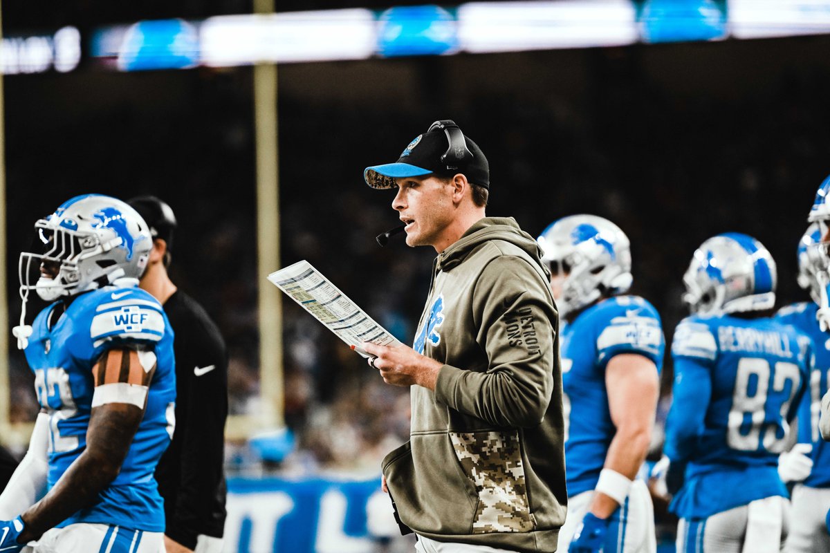 LionsPR's tweet photo. For the first time in franchise history, the @Lions have 4,000 passing yards and 2,000 rushing yards in the same season.

#OnePride https://t.co/66Mr80pivt