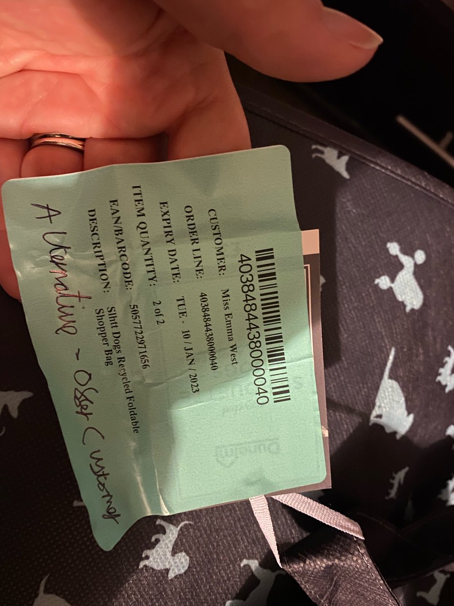 Emma_mischief's tweet photo. @DunelmService hello @DunelmUK… I picked up a click and collect order today and 1) I did not order this item it appears it’s a substitute and 2) states item 2 of 2 but I do not have 1 of 2! I ordered 2 x fold up bags and received 1 x shopping bag !? https://t.co/95yl0flaIM