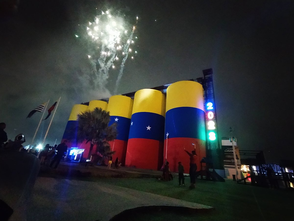 Feliiiz Añoo 🎉
#ElTigre #Labandera #2023NewYear #AnoNuevo #AnoNuevo2023