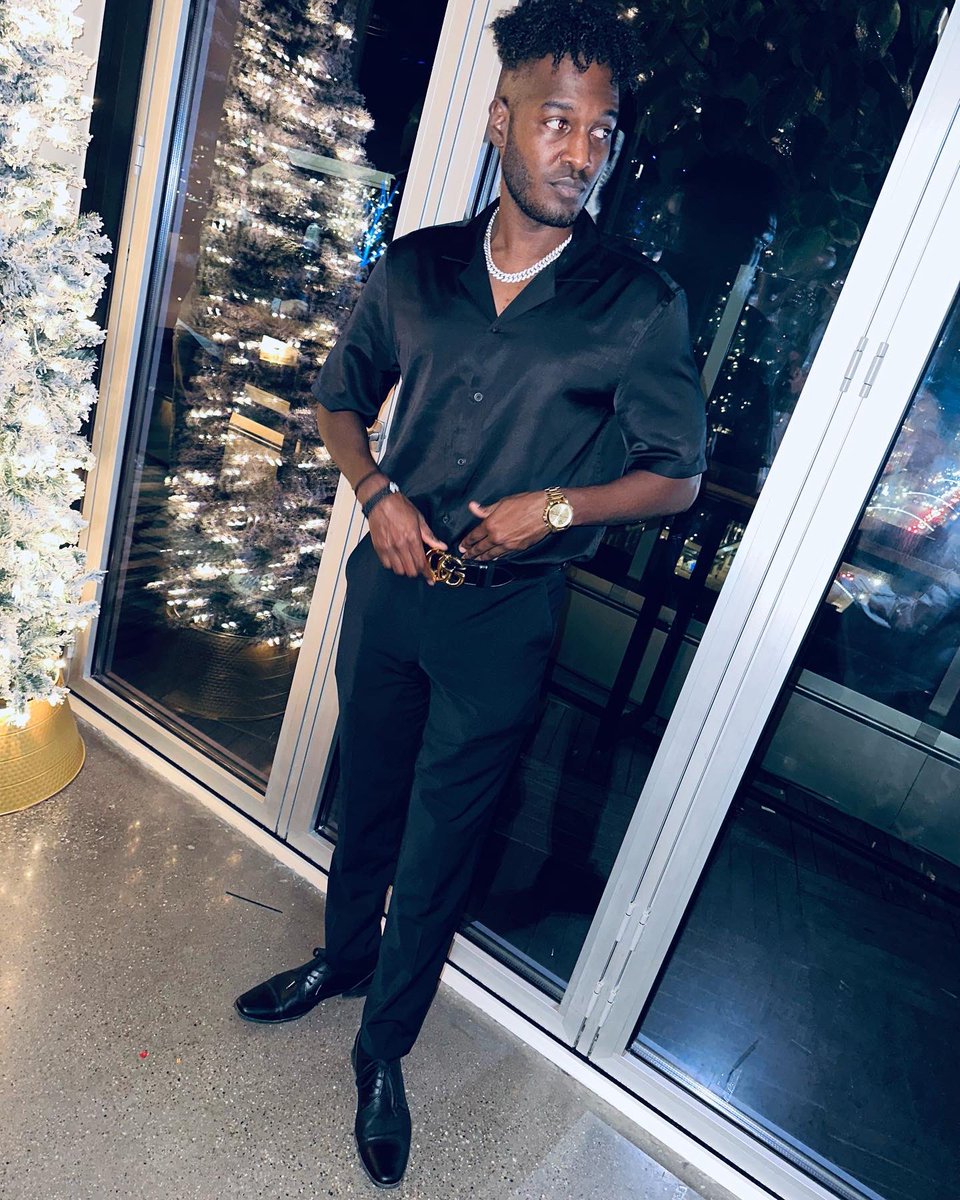BKScandalous's tweet photo. HAPPY NEW YEARS ❤️🙏🏽 https://t.co/sSUrCuIFjI