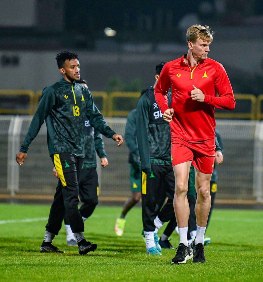 d1friedrich's tweet photo. Work 💪🏼 @Khaleejclub https://t.co/FzZAXGildp