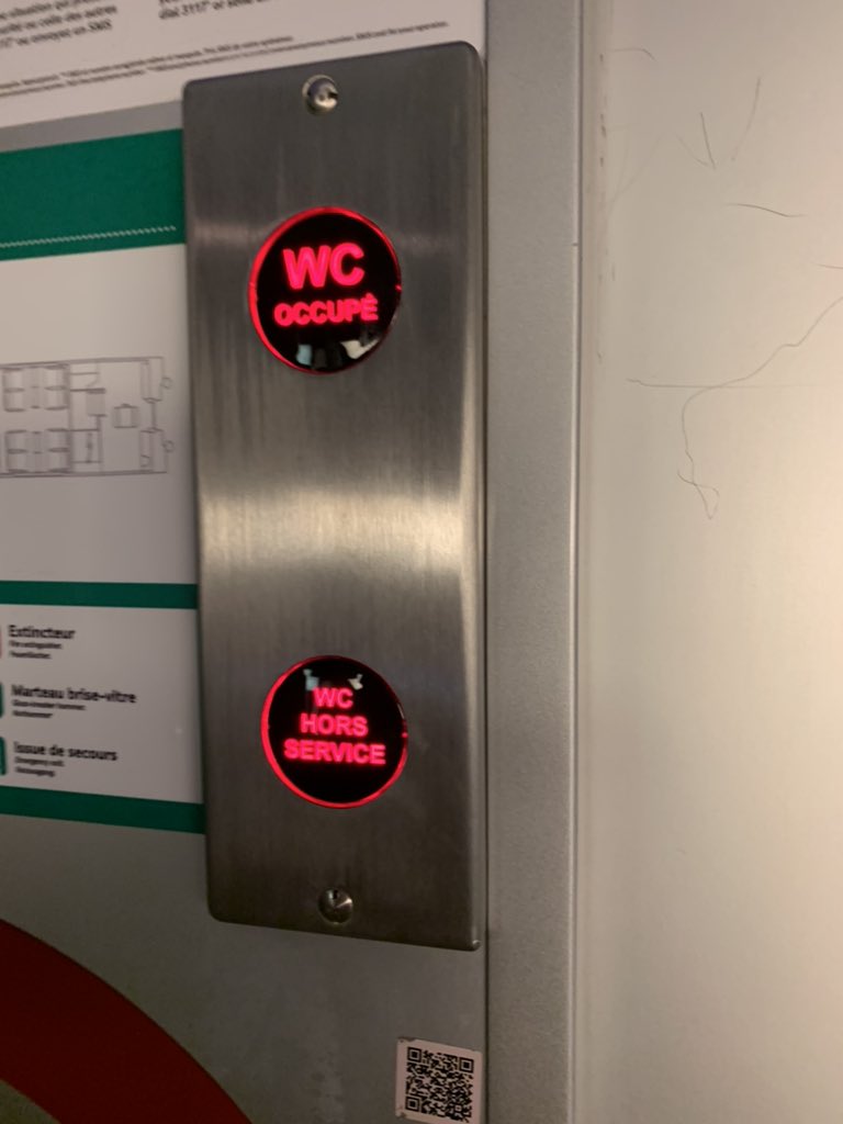 Ju_MMG's tweet photo. @GroupeSNCF @SNCF c’est #inoui comme vous vous moquez du monde : 160 balles de billets pour le TGV 6706 en direction de #Paris et il faut faire 3 wagons pour trouver des WC qui ne soient pas hors service. Vous nous faites honte. #service #irrespect #sncf #serviceminimum https://t.co/RVBB4r3l3Y