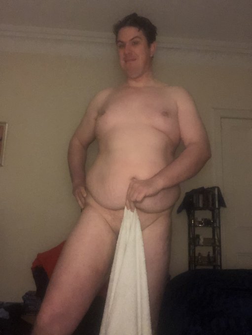 Don&rsquo;t drop that towel 😂 #nsfwtwtً  #censorednude https://t.co/RGF9PZGKCD<a href="/tag/nsfwtwt%D9%8B"class="tags">#nsfwtwtً</a><a href="/tag/censorednude"class="tags">#censorednude</a>