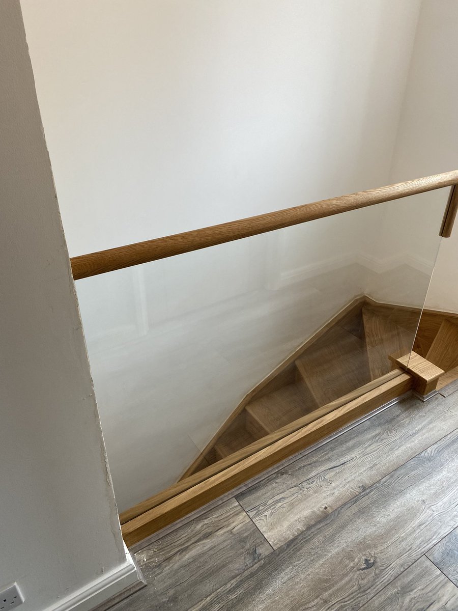 build_transform's tweet image. #Framelessglass #staircase #Carpentry #NewJeans_OMG #HrithikRoshan 
Website - BuildToTransform.com Instagram - @BuildToTransform
