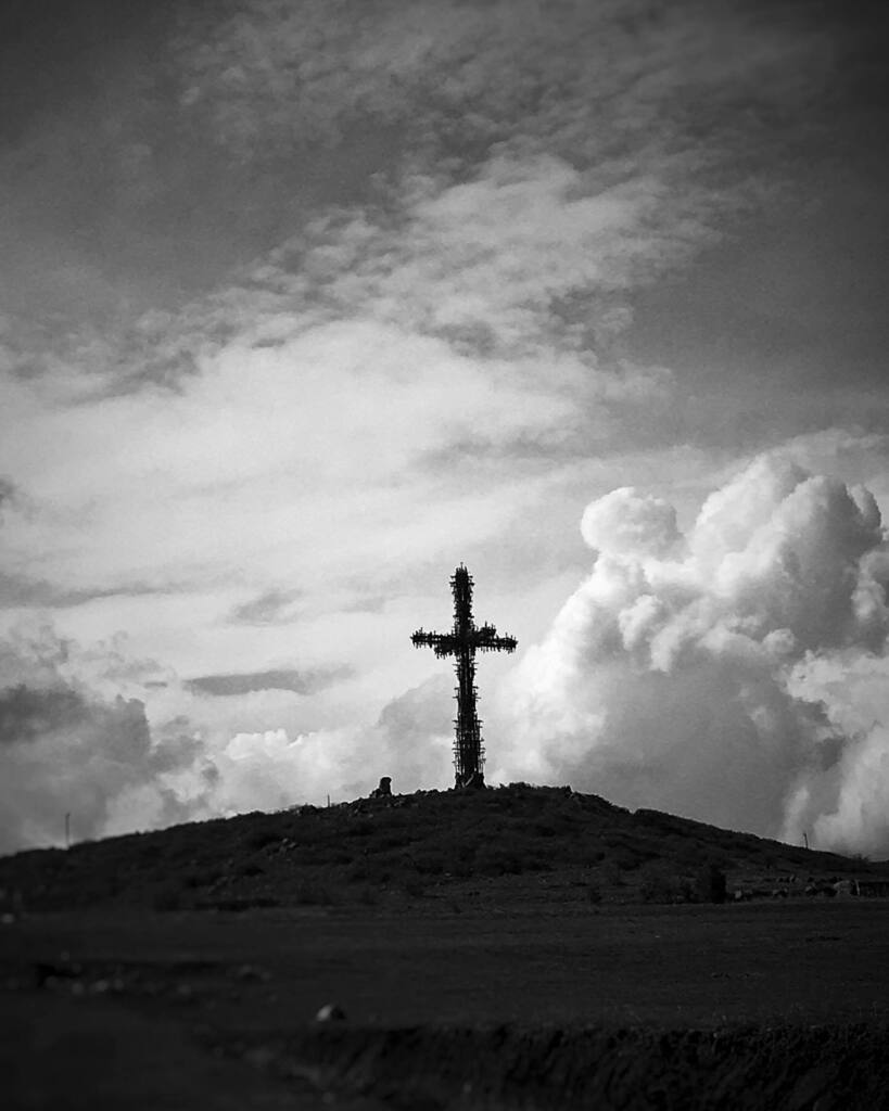 Cross.
..
…
#cross #mountain #Armenia #nopeople #peace #monochrome #photography #digicam #vintage #angle #view #2022 #about1321art instagr.am/p/Cm65C4fIw_e/