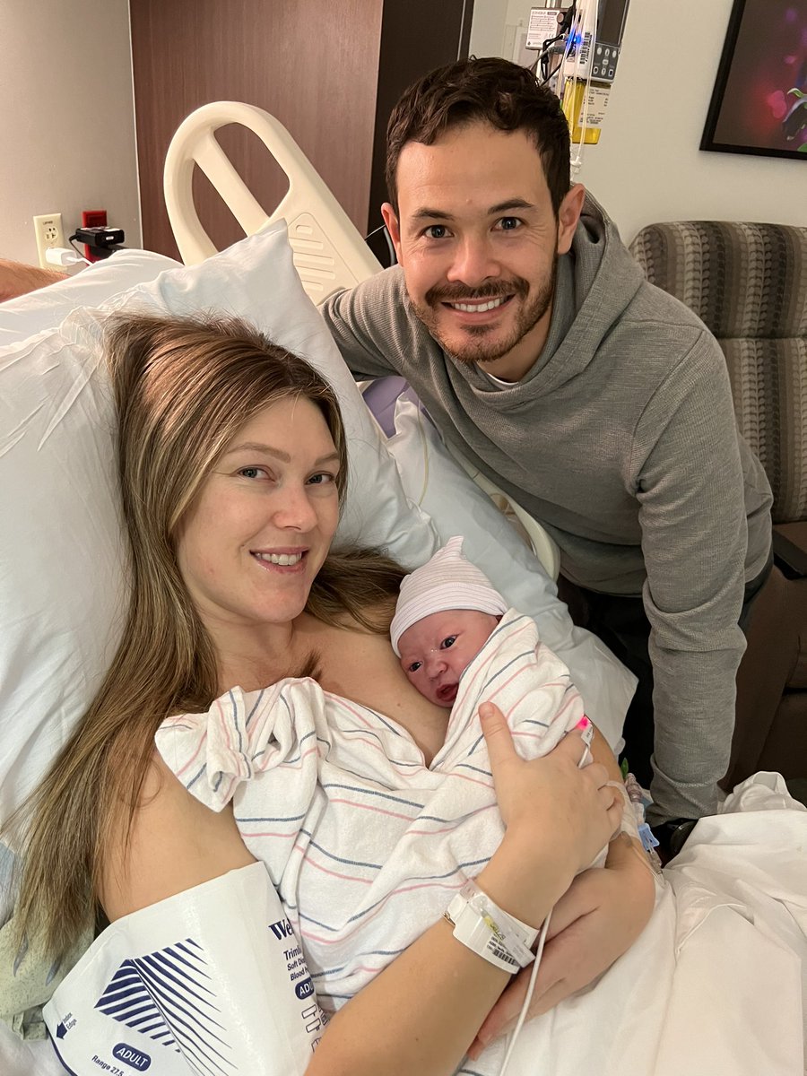 Kelly Crandall On Twitter Kyle Larson And Wife Katelyn Have Welcomed 