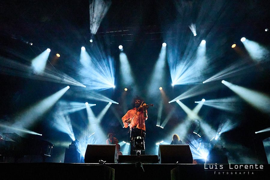 fotoluislorente's tweet photo. @AraMalikian . Pabellón Príncipe Felipe de Zaragoza.
Para @aragonmusical 

@OMSYSTEMcameras #fotografiadeconciertos #fotografodeconciertos #concertphotography #concertphotographer #musicphotographer #bestmusicshots #concierto #concert #concerts #livemusic #reportaje #photoreport https://t.co/N4ZfwU2ZSB