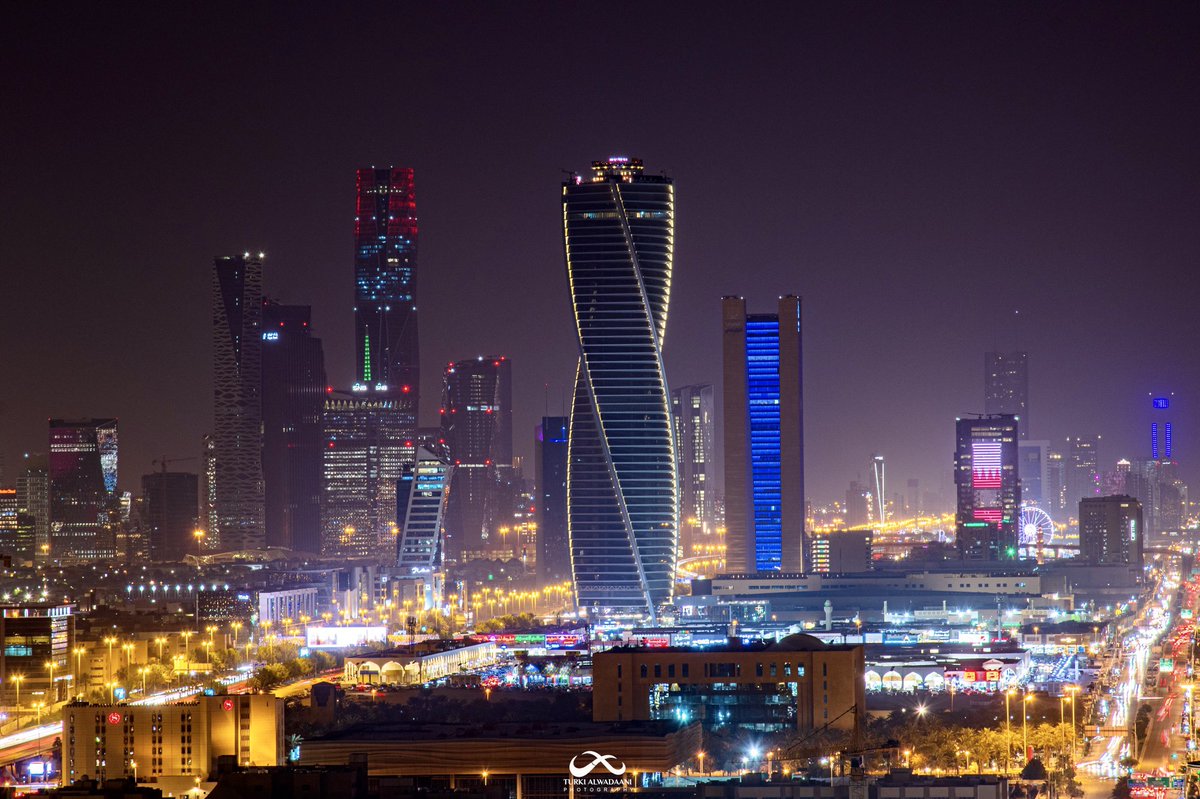 TurkiWadaani's tweet photo. مساء الخير من رياض العز والمجد 💜
Good evening from Riyadh of glory 💜 https://t.co/H9x2sFJfnY
