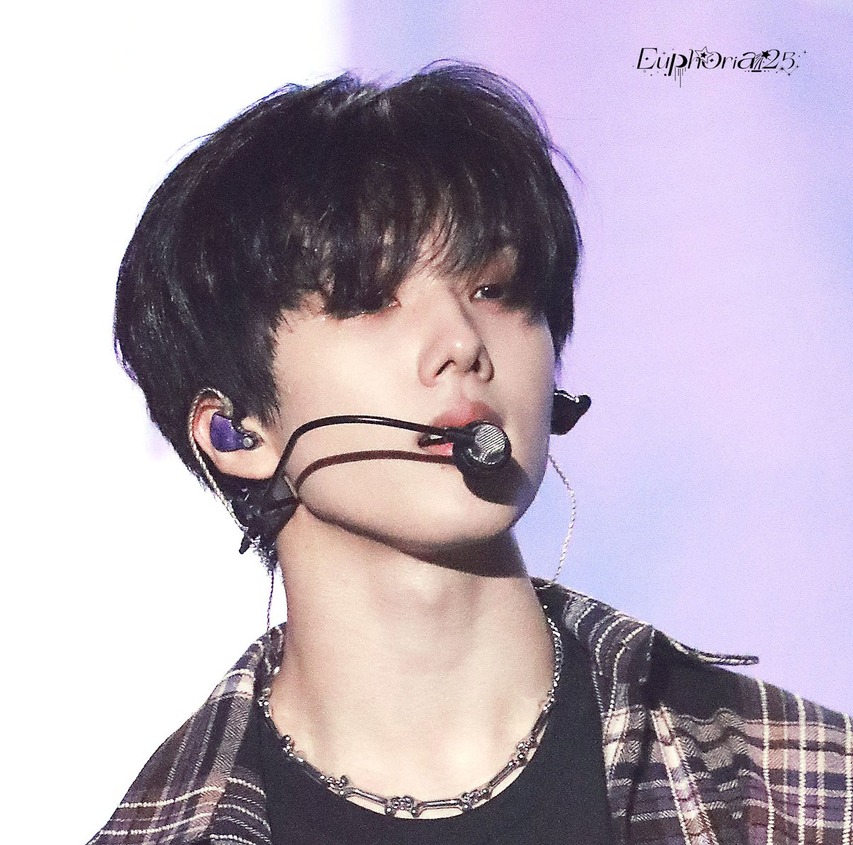 전 세계에서 가장 사랑스러운 입술아래에 있는 점ㅠㅠ
#지성