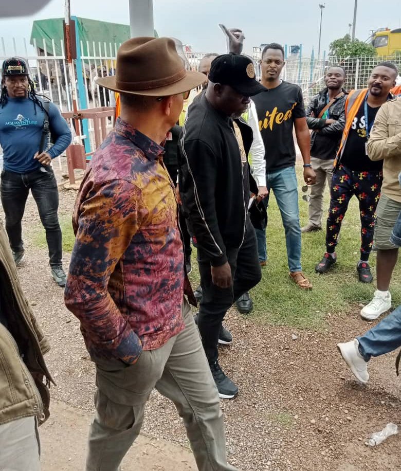 Katumbi_'s tweet image. C&apos;est confirmé, 2023 tout droit vers la magistrature suprême.
Le 20 janvier 2024 prestation de #serment du nouveau psdt de la #RDC @moise_katumbi le prochain locataire de la cité de l&apos;Union africaine
@SalomonKalonda @OlivierKamitatu @Ensemble_MK @sdk_dp @patrickMUNDEKE @Inamizi2