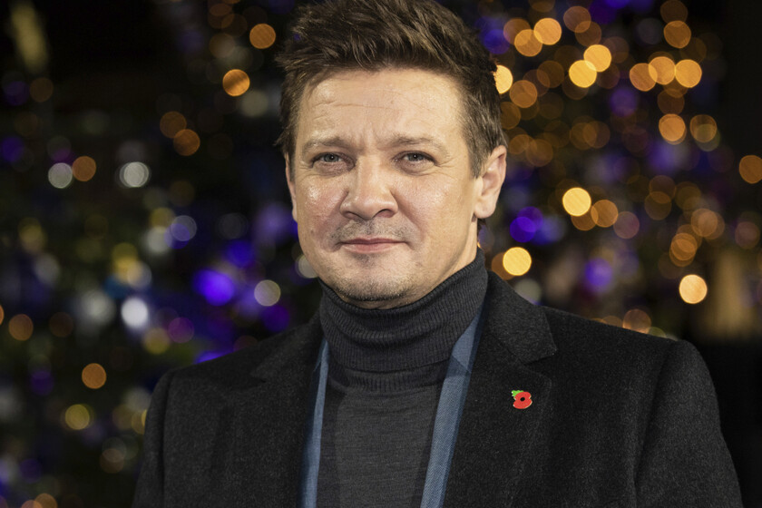 3djuegos's tweet photo. Jeremy Renner, "crítico pero estable" tras sufrir un accidente: el actor nos da el primer vuelco al corazón de 2023 https://t.co/YqEFNtfVvL https://t.co/fkkl3Qu8Qb