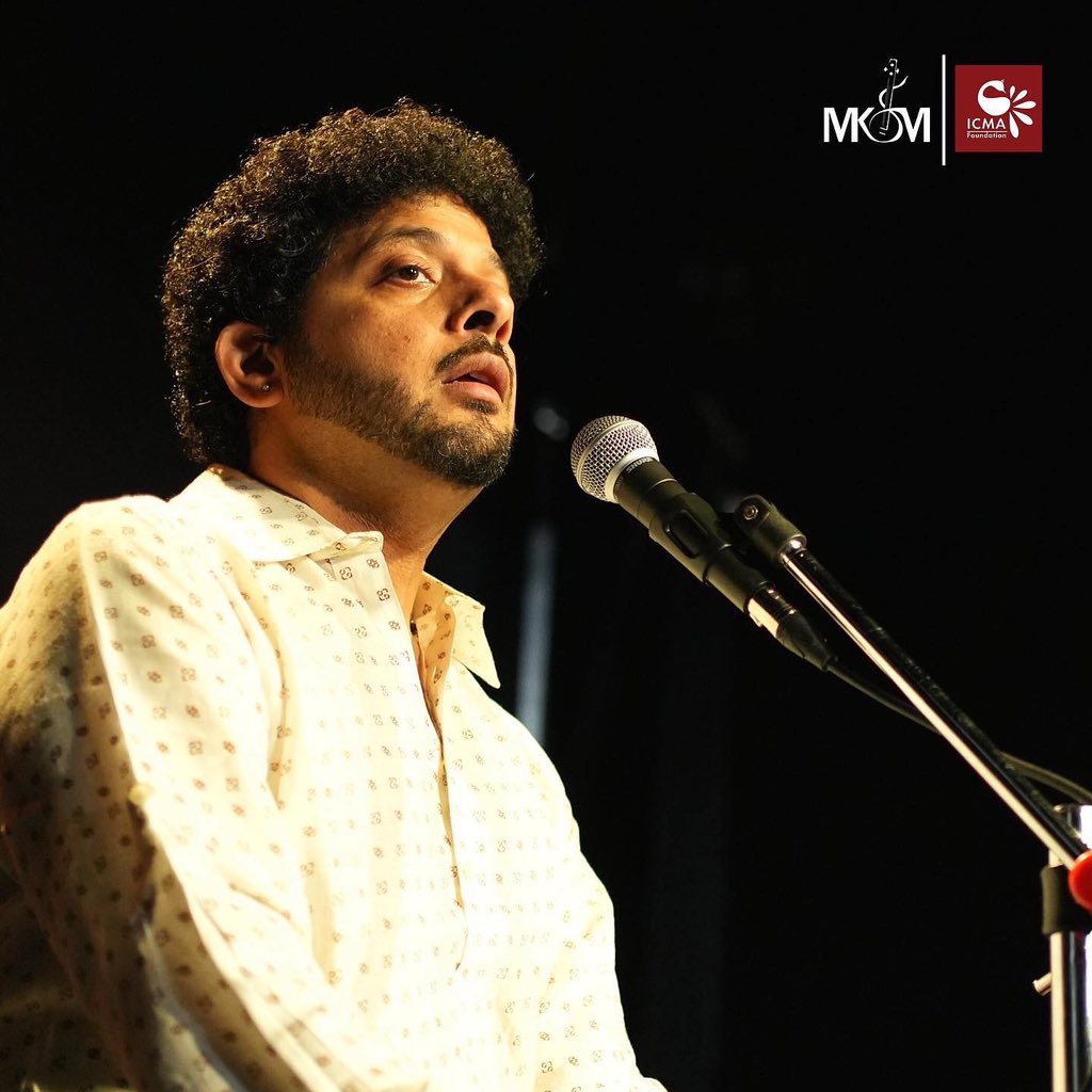 maheshmkale's tweet photo. Brought in the new year doing what I love to do... spreading the love of music, one note at a time. Next stop Mumbai! Stay tuned!
.
.
.
#MKSM #SchoolOfMusic #MaheshKale #ICMRevolution #IndianClassical #HindustaniClassicalMusic #Workshop1 #Pune #RagaMusic https://t.co/j2LDCP2hTJ