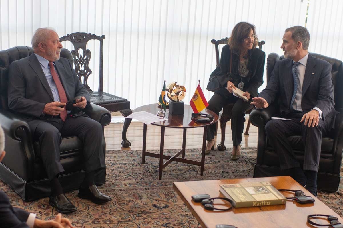 🚨POLÍTICA: Lula se reúne com Rei Felipe VI, da Espanha, no palácio do Itamaraty.