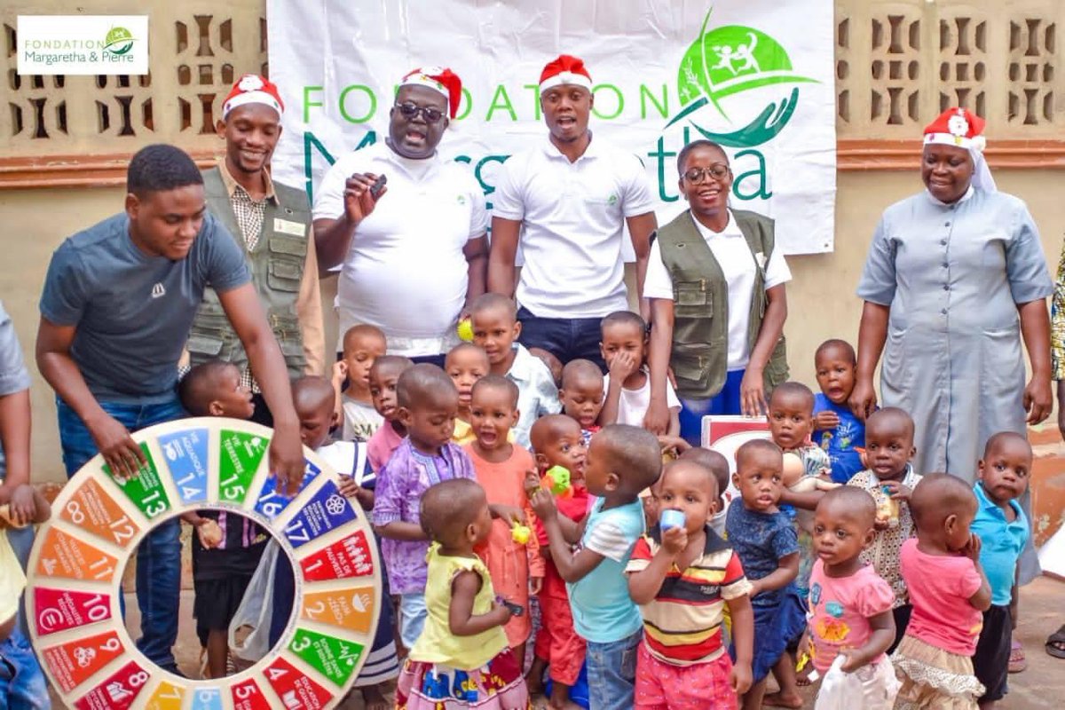 oddtvlive's tweet photo. Du 26 au 27/12/2022 #APODD et #Fondationmargaretha ont organisé #NOËLSOLIDAIRE visitant plusieurs centres pour apporter la joie aux enfants vulnérables. Suivez le point https://t.co/mXjK9jticy
#APOOD 
#ODD10 #ODD2 
 #NOËLSOLIDAIRE
@antonioguterres @UNICEF_Benin @unfpa_benin https://t.co/IDcAU0wv2f