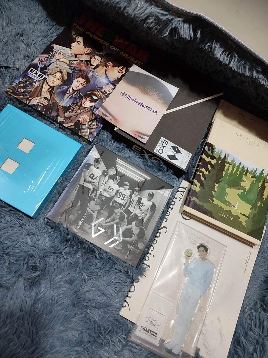 ShiningReystar's tweet photo. Unsealed albums. Some have dents/not in good condition. Obsession and Tpom doesn't have complete inclusions/member PB / postcards. Please manage your expectation https://t.co/fbSfgkEytw
