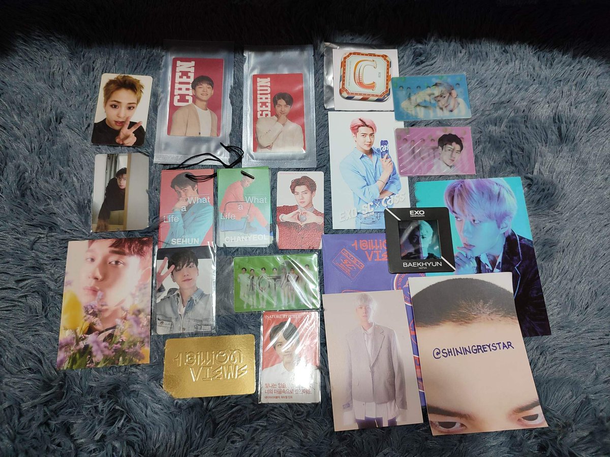 ShiningReystar's tweet photo. Official folded posters, album Inclusions &amp; photocards https://t.co/ukZnpKDSrh
