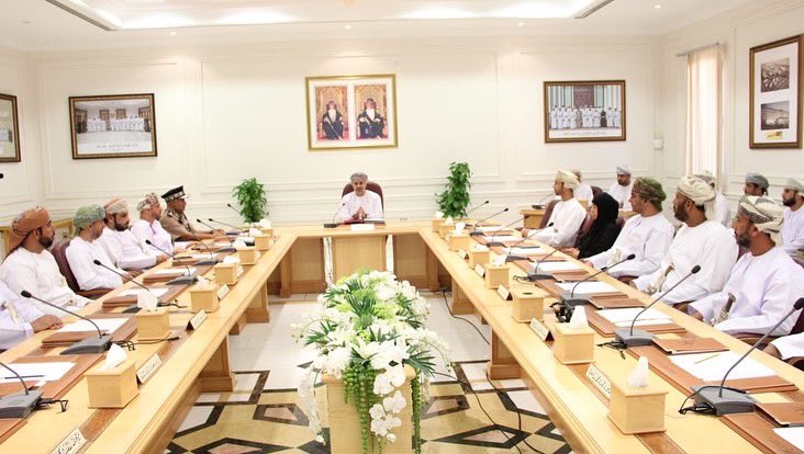 buraimi_al's tweet photo. بعد ذلك جرى تشكيل اللجان الدائمة للمجلس وهي لجنة تطوير وتنمية المحافظة، واللجنة القانونية،ولجنة الشؤون الصحية والبيئية ،ولجنة الشؤون الاجتماعية.
#مكتب_محافظ_البريمي 
#محافظة_البريمي https://t.co/7eH6YBIyXS