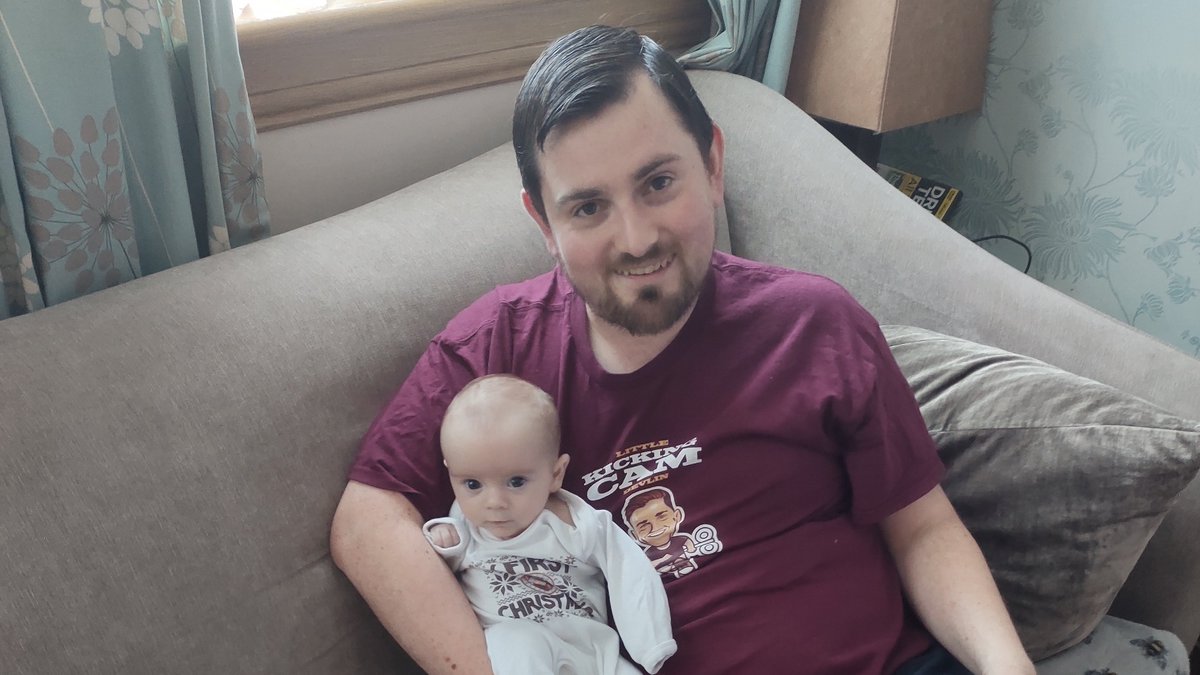 jonnyjambo16's tweet photo. Benny ready for his first Edinburgh Derby #jamtarts https://t.co/OlPFYZZSSE