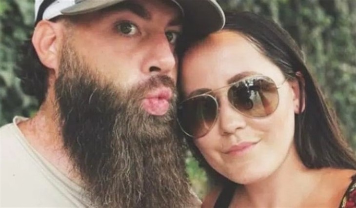 Teen Mom Alums David Eason & Jenelle Evans Made Up Again? https://t.co/r9mC3WCwVG #JenelleEvans #TeenMom https://t.co/Y6kJXRhr8T