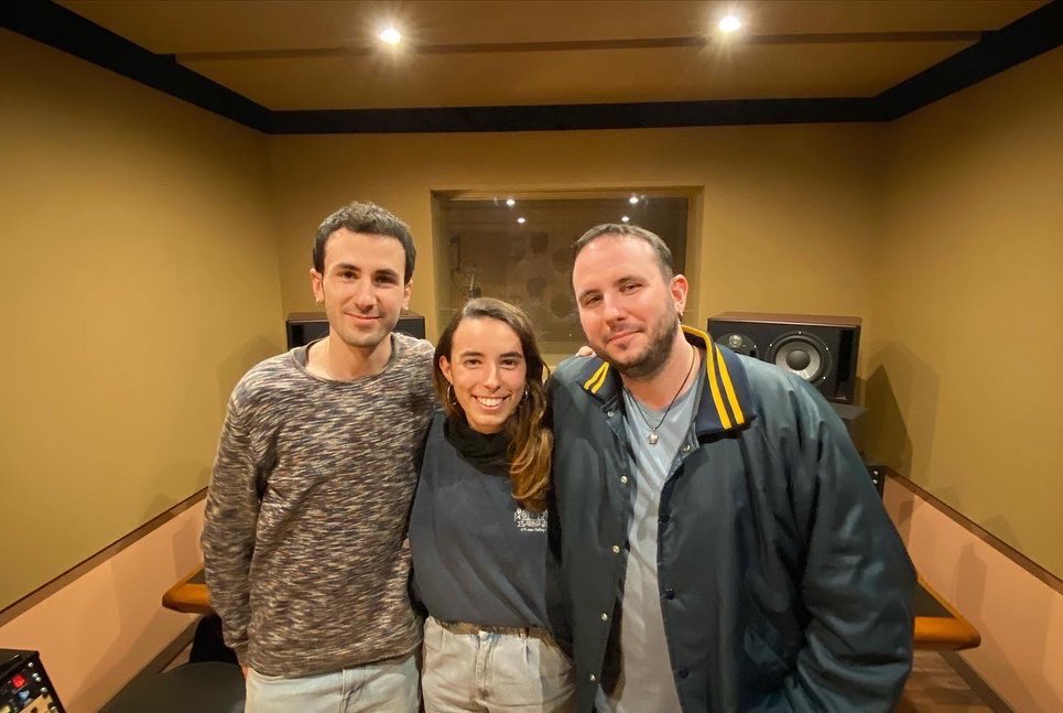 Poc se’n parla, però se viene.

Bon 2023🍇