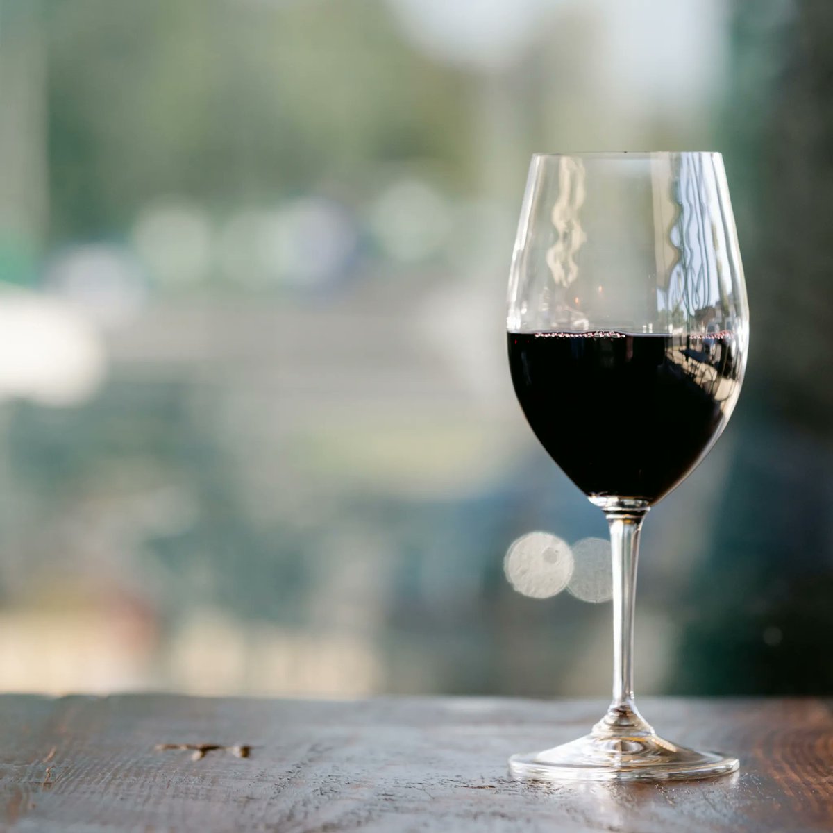 "We are all mortal until the first kiss and the second glass of wine" — Eduardo Galeano

Toast, immortals! 1/2 price house bottles of wine. Every Monday. 

—
#winenight #wine #Monday #finchandfifth #surreycenter #augustaga #loveaugusta