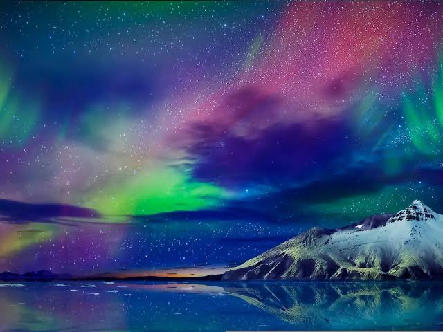 optionurol's tweet image. Signature of twilight. 
Hurling love, surges of warmth.

Signature of twilight. 
Stardust and symphonies.

Signature of twilight. 
Intertwined auras against tinted sky&apos;s 

Signature of twilight.
Potential magic elixir.
Serene, unleash my light.

#vss365 #hurl #WritingCommunity