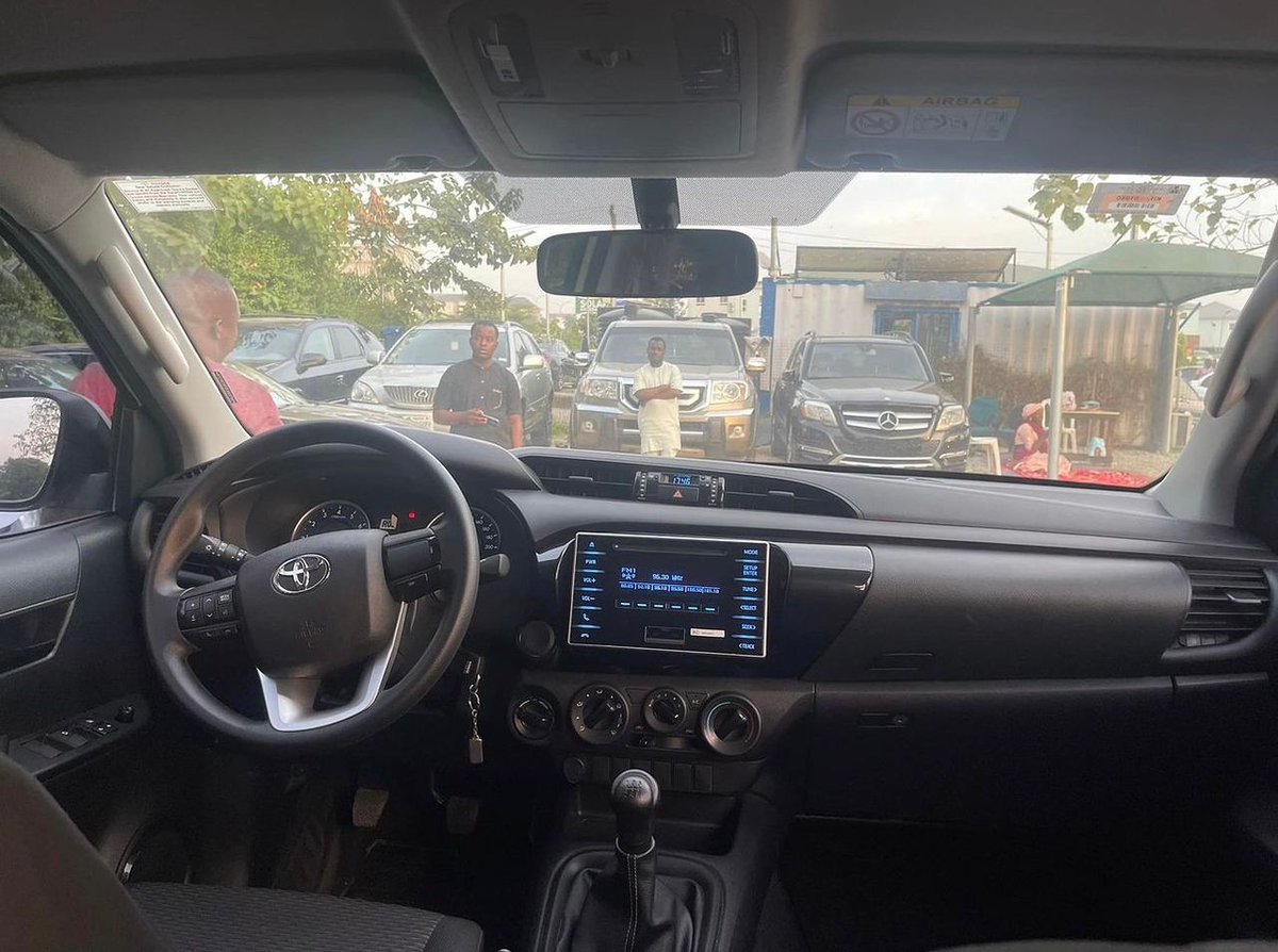 Abj_Auto_cars's tweet photo. Brand New Hilux manual Transmission 2021 model with original custom duty for just ₦27M
☎️ 08052712169
.
.
.
.
.
#AbujaTwitterCommunity #hilux https://t.co/GDKoolXENa