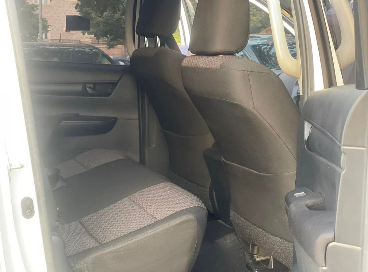 Abj_Auto_cars's tweet photo. Brand New Hilux manual Transmission 2021 model with original custom duty for just ₦27M
☎️ 08052712169
.
.
.
.
.
#AbujaTwitterCommunity #hilux https://t.co/GDKoolXENa