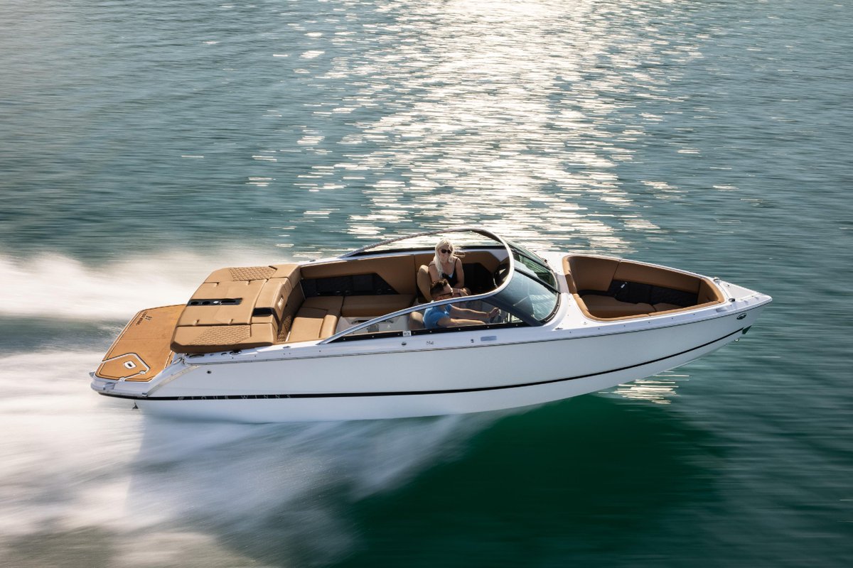 Timeless craftsmanship makes for iconic boats.

#fourwinns #fourwinnsboats #thefinerside #bowriders #familyboating #boatingwithfriends #luxuryboat #lakeboat #saltwaterready #surfboat #outboardboat #sterndriveboat #inboardboat #thefinersideoflife #horizon #hybriddeck #surfseries