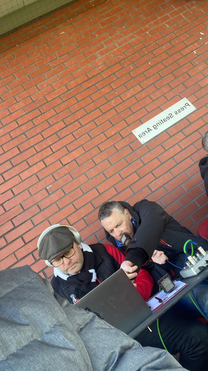 darlo uncovered tweet media