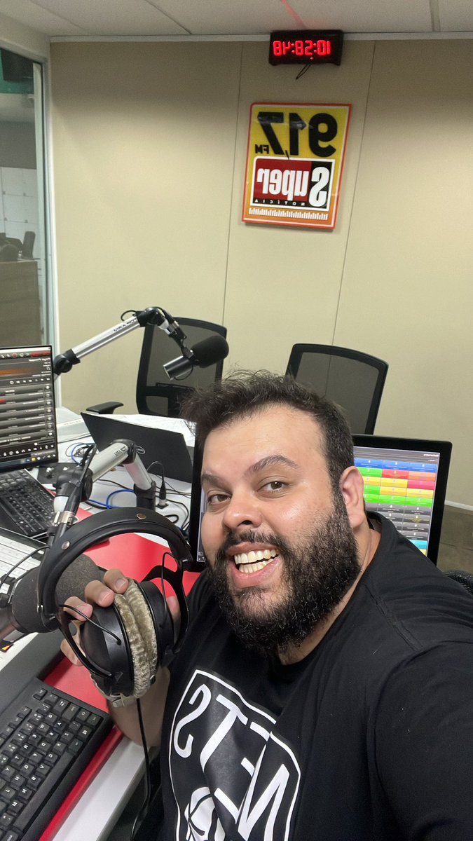 LocutorRafaLeal's tweet photo. Bora nessa? Vai começar a temporada 2023 do @bcbigode na @supernoticiafm ! #BCBigode https://t.co/AGbptAPlYn