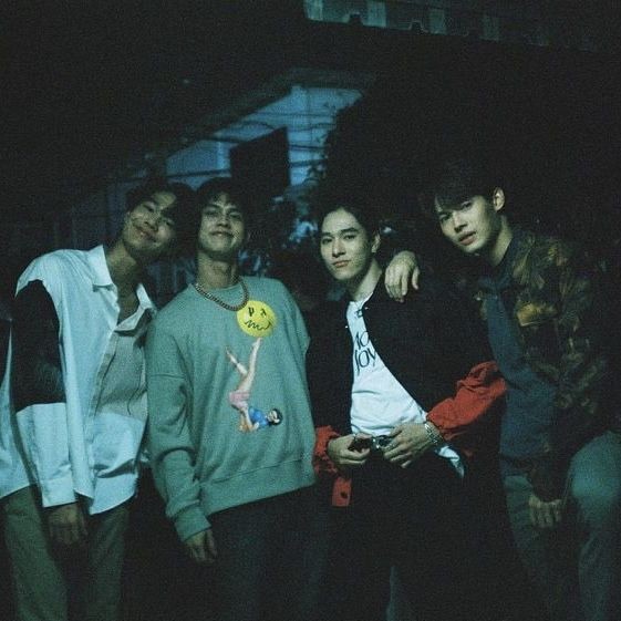 iidjkatherineii's tweet photo. Still with my Top 3 in 2023 💖

#KinnPorcheTheseries 
#2moons2
#F4TH https://t.co/W0aC8Ad5sT