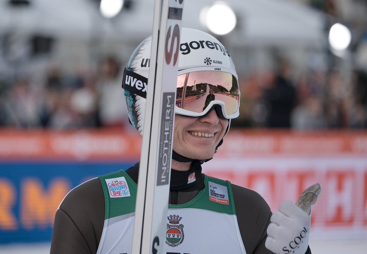 vier_schanzen's tweet image. Here are some of the best moments from the #Neujahrsskispringen in #GarmischPartenkirchen! 📸👀

#4hills #vierschanzentournee #skijumping #skispringen #skokinarciarskie @Gap_Skispringen 

📸: @jensenmedia_pr