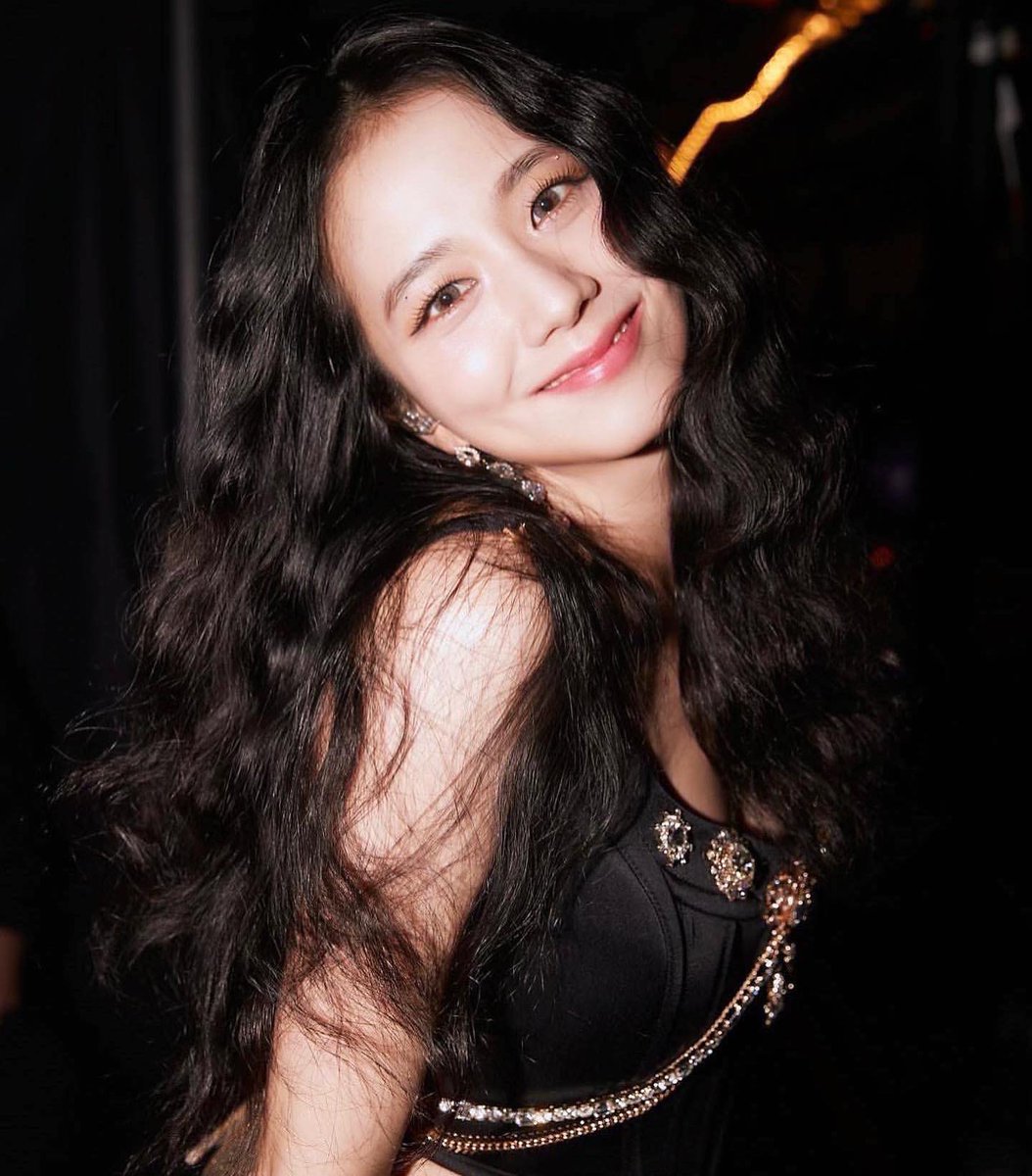 BBU_BLACKPINK's tweet image. DROP THE TAGS FOR #JISOO

HAPPY BIRTHDAY JISOO
#ShiningStarJISOODay
#간판올리고_문열어라_지수_생일이다