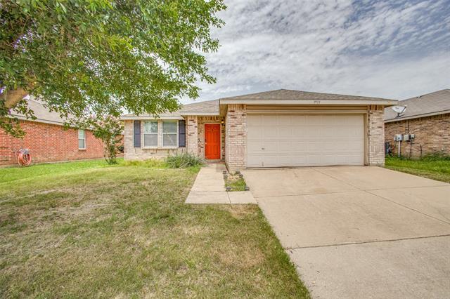 rebdgroup's tweet photo. Dreaming of a new home? This 3 BED, 2 BATH home might be the one you've been thinking of. #realestate #homesforsale  https://t.co/YQf1UaA1ju https://t.co/f0vh6vlO4r