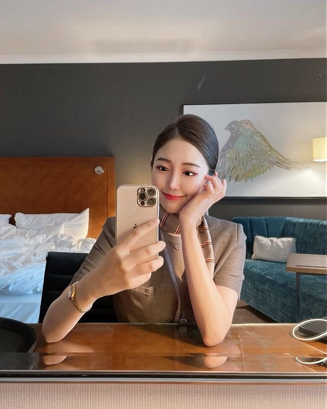 xioki30's tweet photo. 感觉今年过的好快，再过不久就是新年了。然而我还是老样子，不知道合同到期后能做什么？烦！

#女s #四爱 #第四爱 https://t.co/vCv8QwWGtF