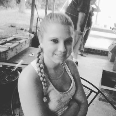 SarahLeigh2011's tweet photo. #NewProfilePic https://t.co/hMSNfKVYj0