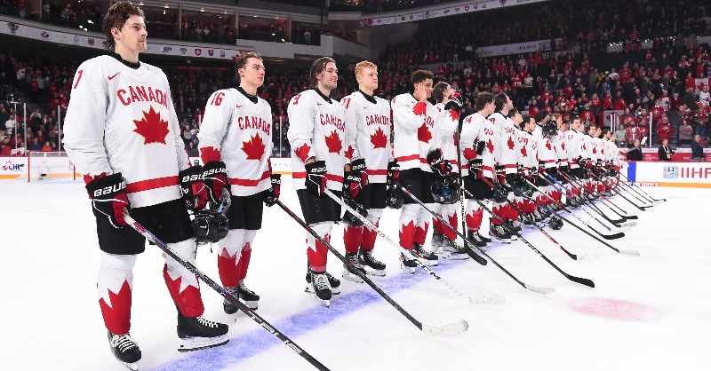 CHLHockey's tweet photo. It's quarterfinals day at the 2023 #WorldJuniors❗️ 

🇫🇮🆚🇸🇪
🇨🇿🆚🇨🇭
🇺🇸🆚🇩🇪
🇨🇦🆚🇸🇰