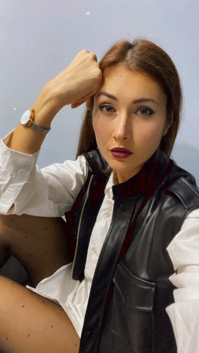 For the first time I celebrate the new year in another country!
 Georgia received me very warmly.  As if everything negative remained in St. Petersburg.  Here I made new friends, new opportunities to discover and a new life began. #NFTs #nftarti̇st