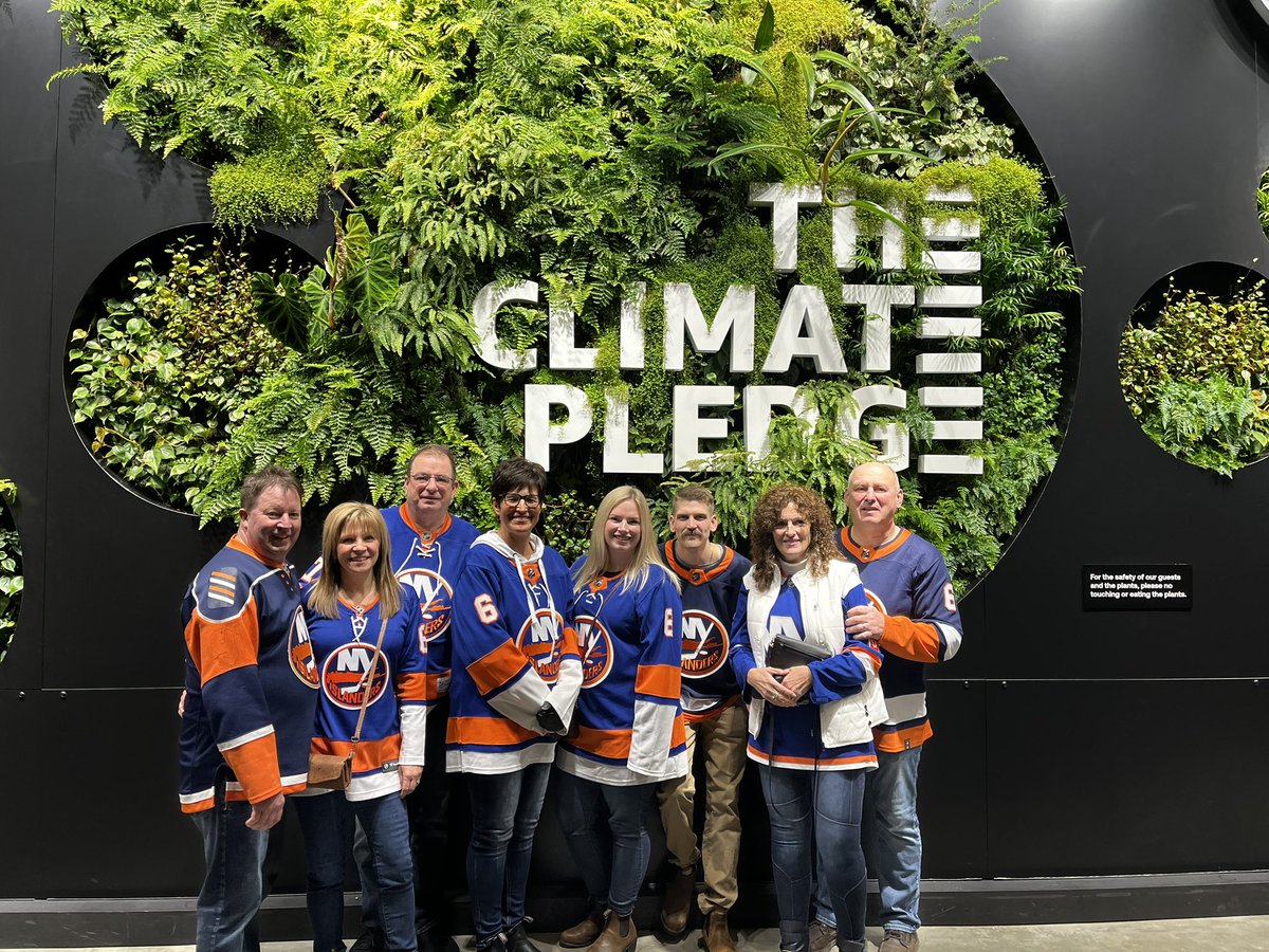 bkallusky7's tweet photo. @NYIslanders Pulock fan club in Seattle! Next up Vancouver! https://t.co/MHFBP8xbmk